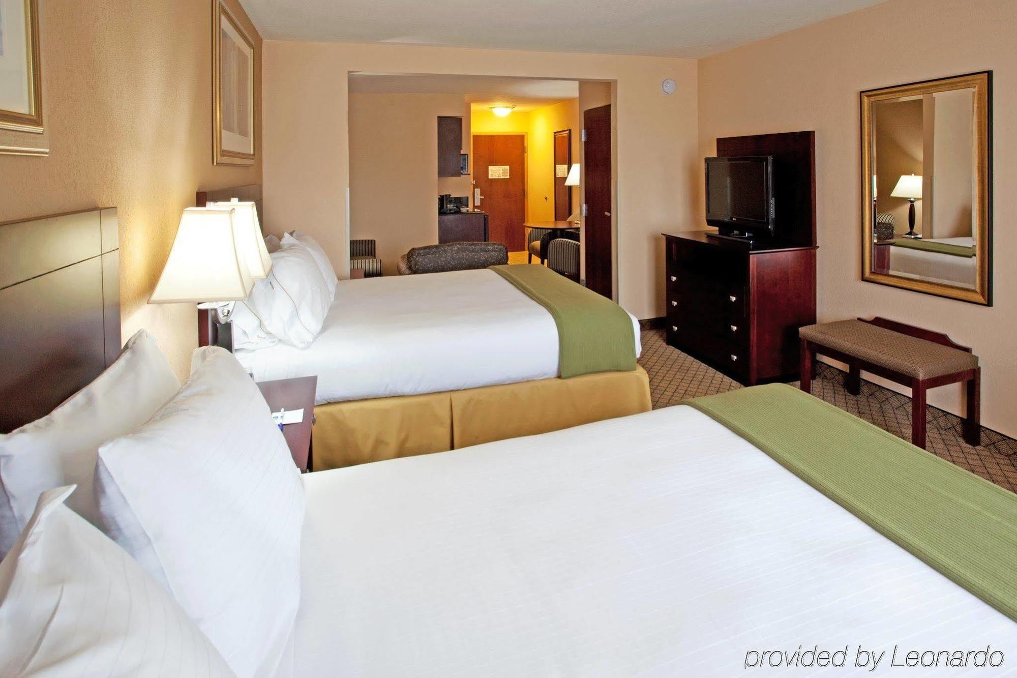 Holiday Inn Express Hotel & Suites Lavonia By Ihg Экстерьер фото