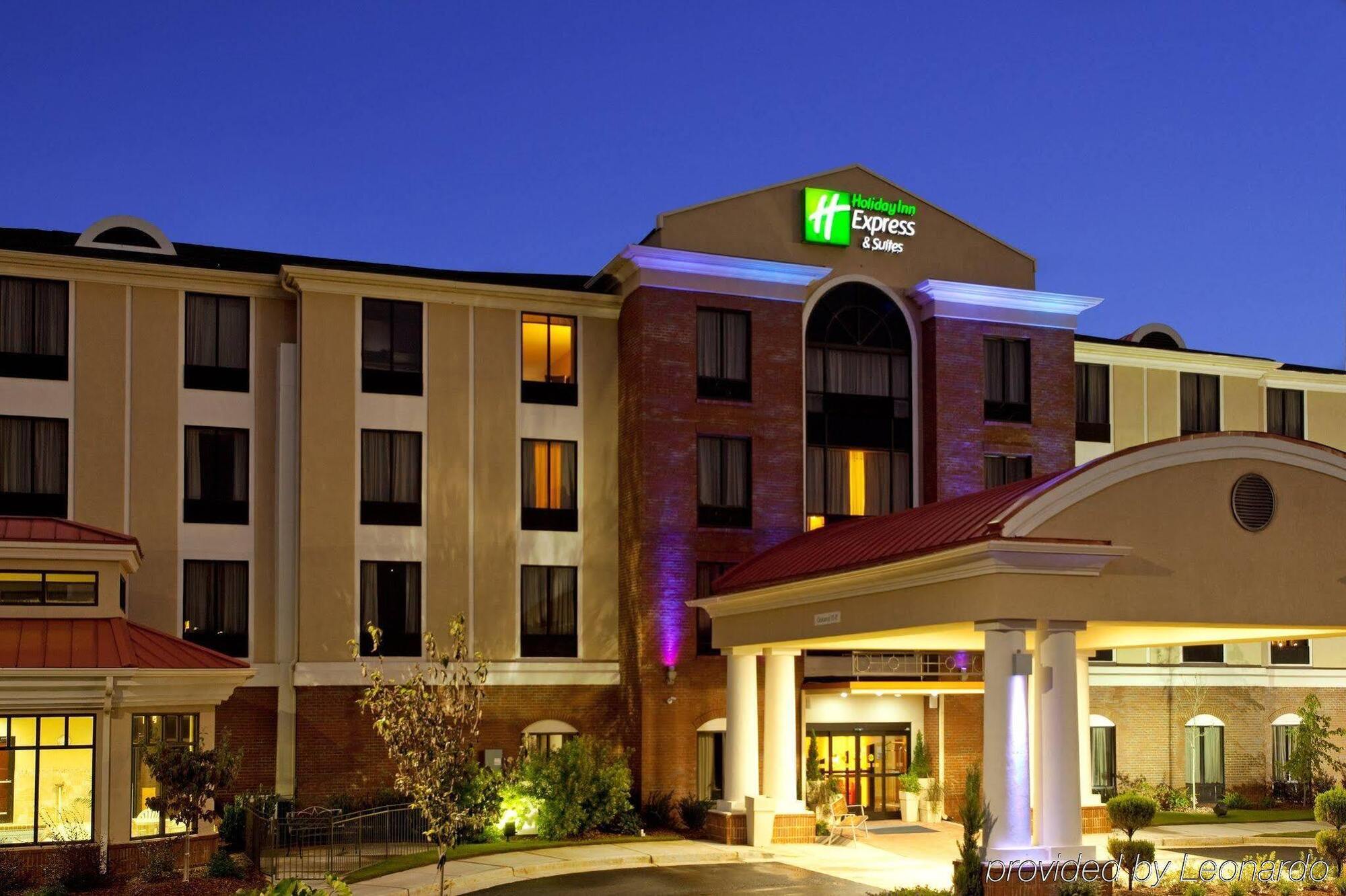 Holiday Inn Express Hotel & Suites Lavonia, An Ihg Hotel Экстерьер фото