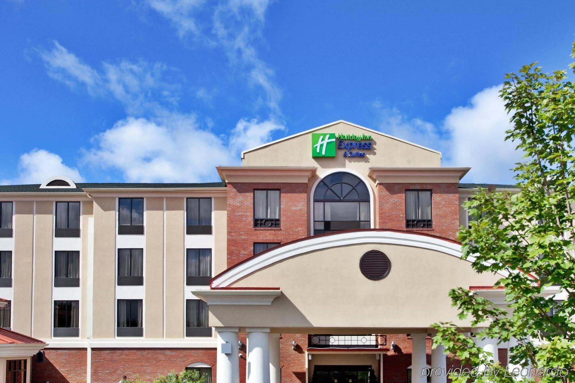 Holiday Inn Express Hotel & Suites Lavonia By Ihg Экстерьер фото