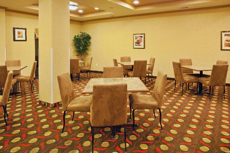 Holiday Inn Express Hotel & Suites Lavonia By Ihg Экстерьер фото